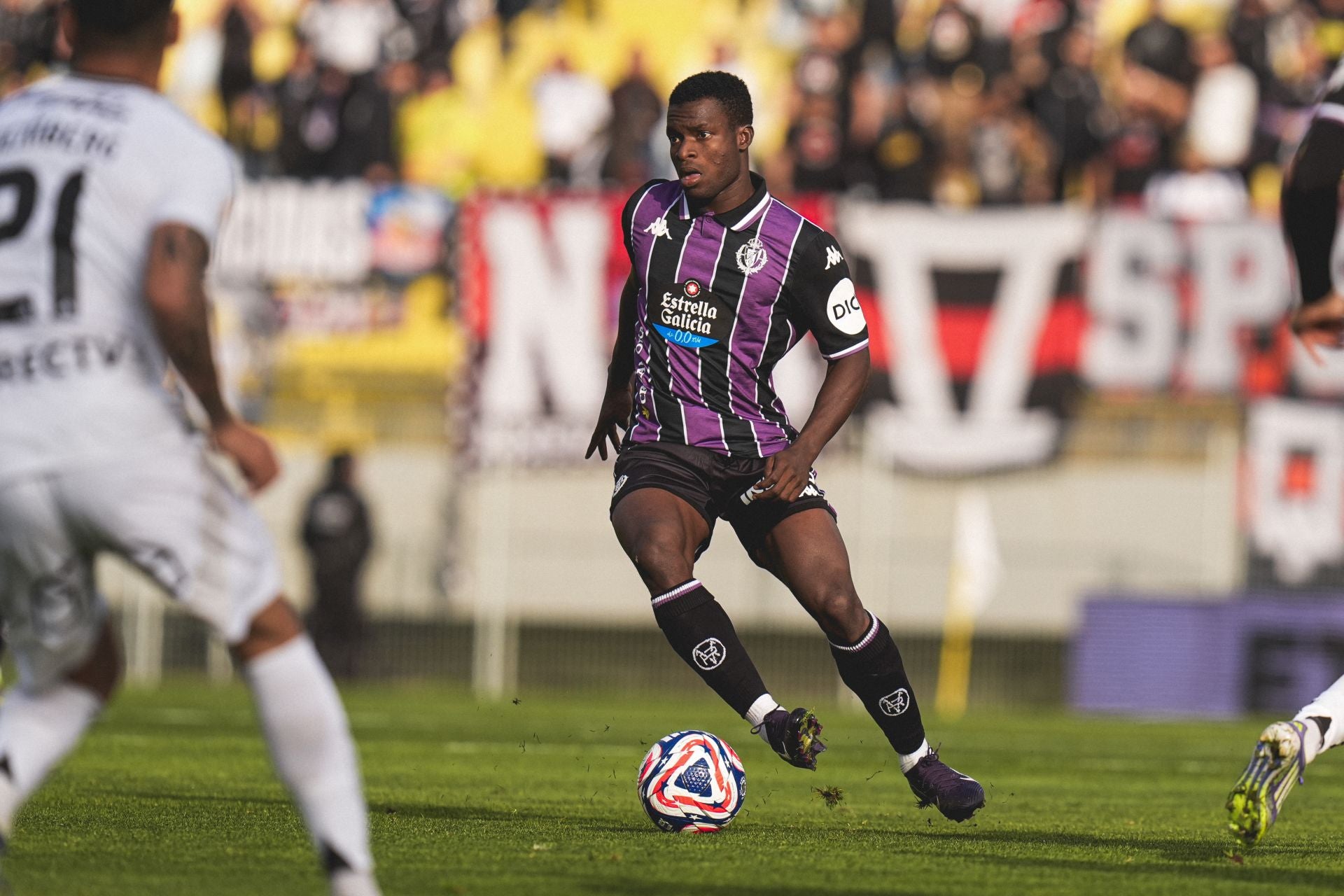 Las imágenes del Colo-Colo 0-2 Real Valladolid