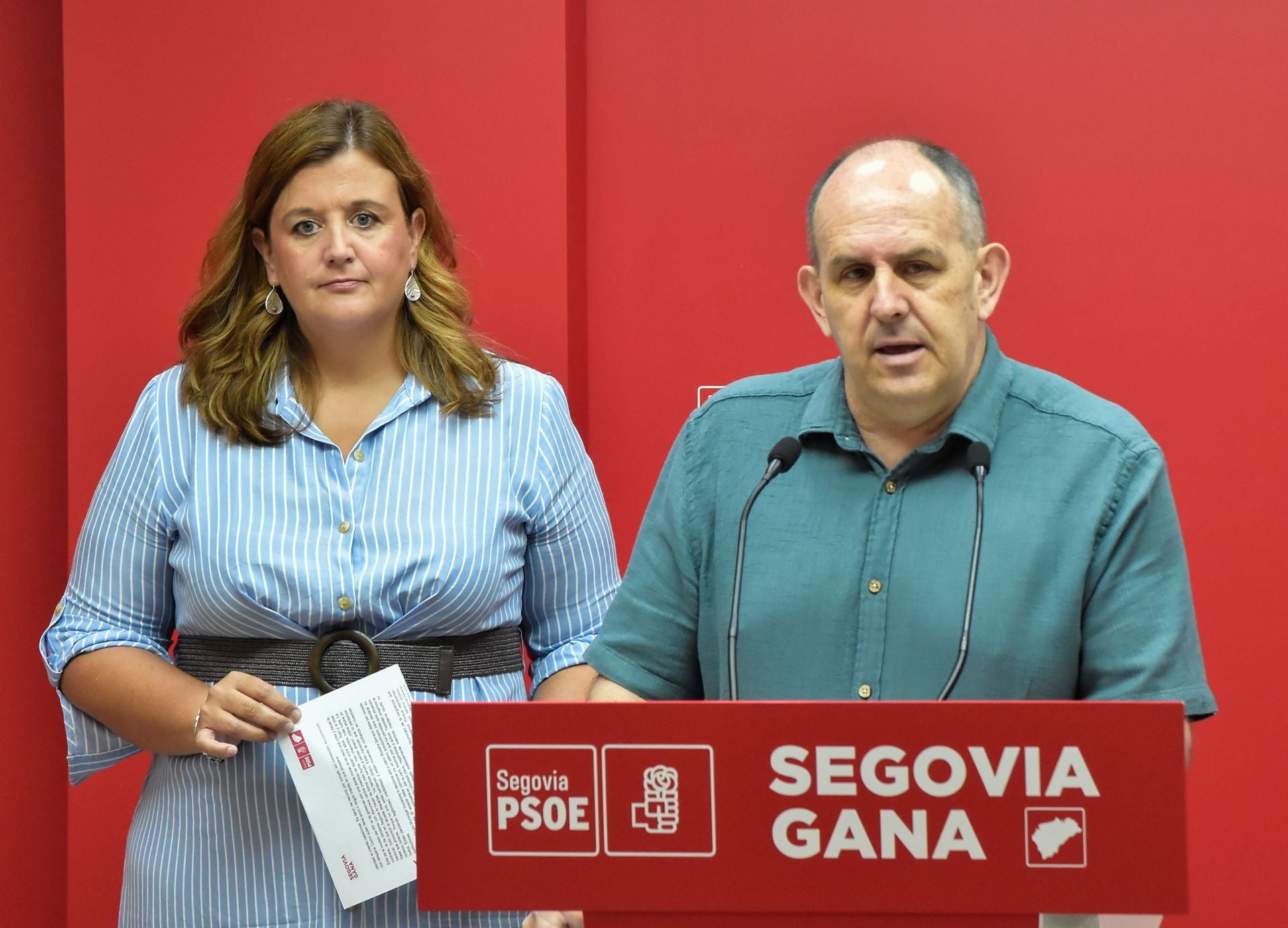 Clara Martín y José Luis Aceves, durante su rueda de prensa.