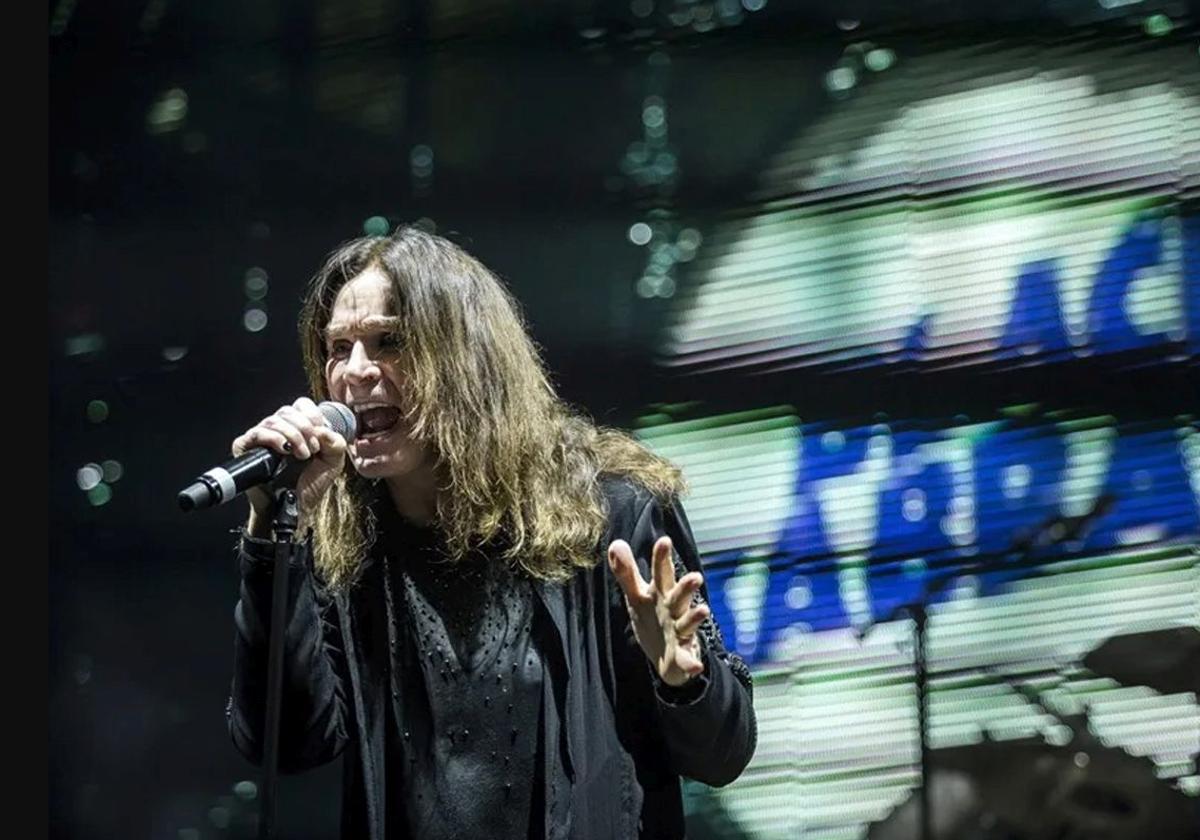 Ozzy Osbourne durante un concierto.
