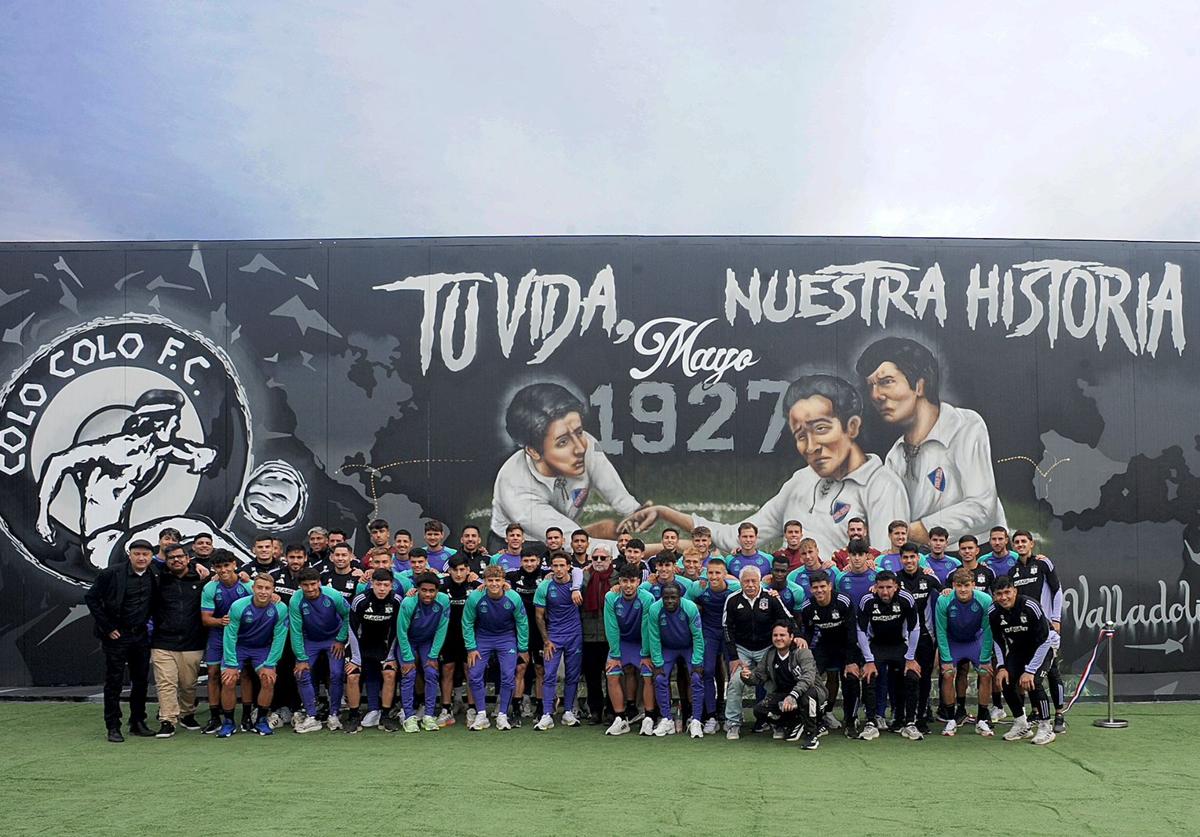 Inauguración del mural que une al Colo-Colo y al Real Valladolid en Santiago de Chile.