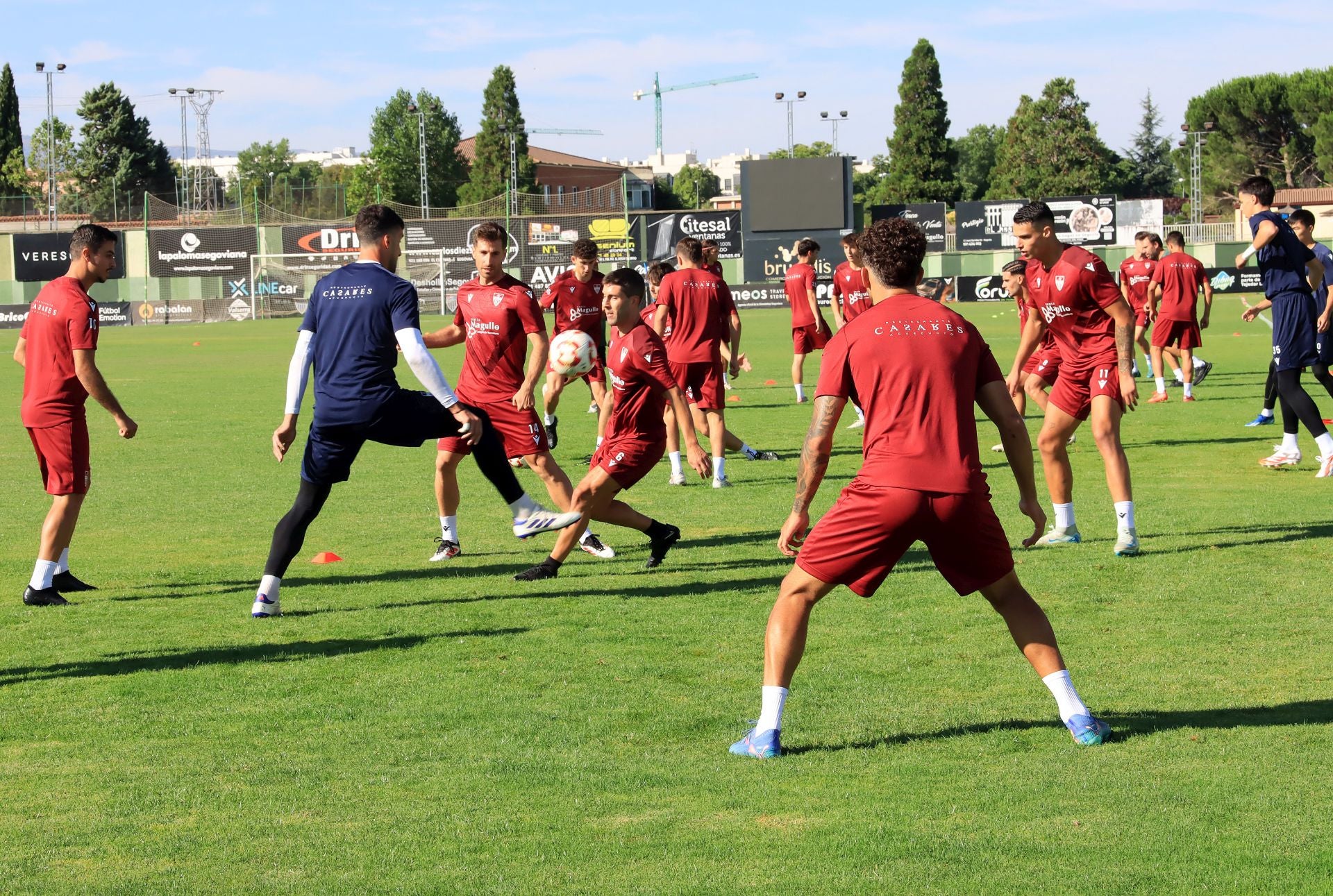Fotos del primer entrenamiento de la Gimnástica Segoviana