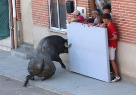 Carpio celebra su Toro de Santiago, que se salda sin incidentes