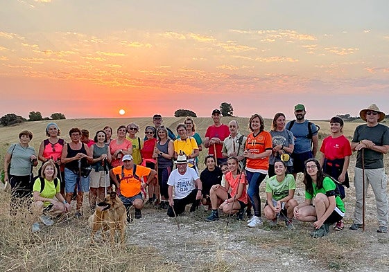 Participantes en la Marcha de los Valles del Cerrato.