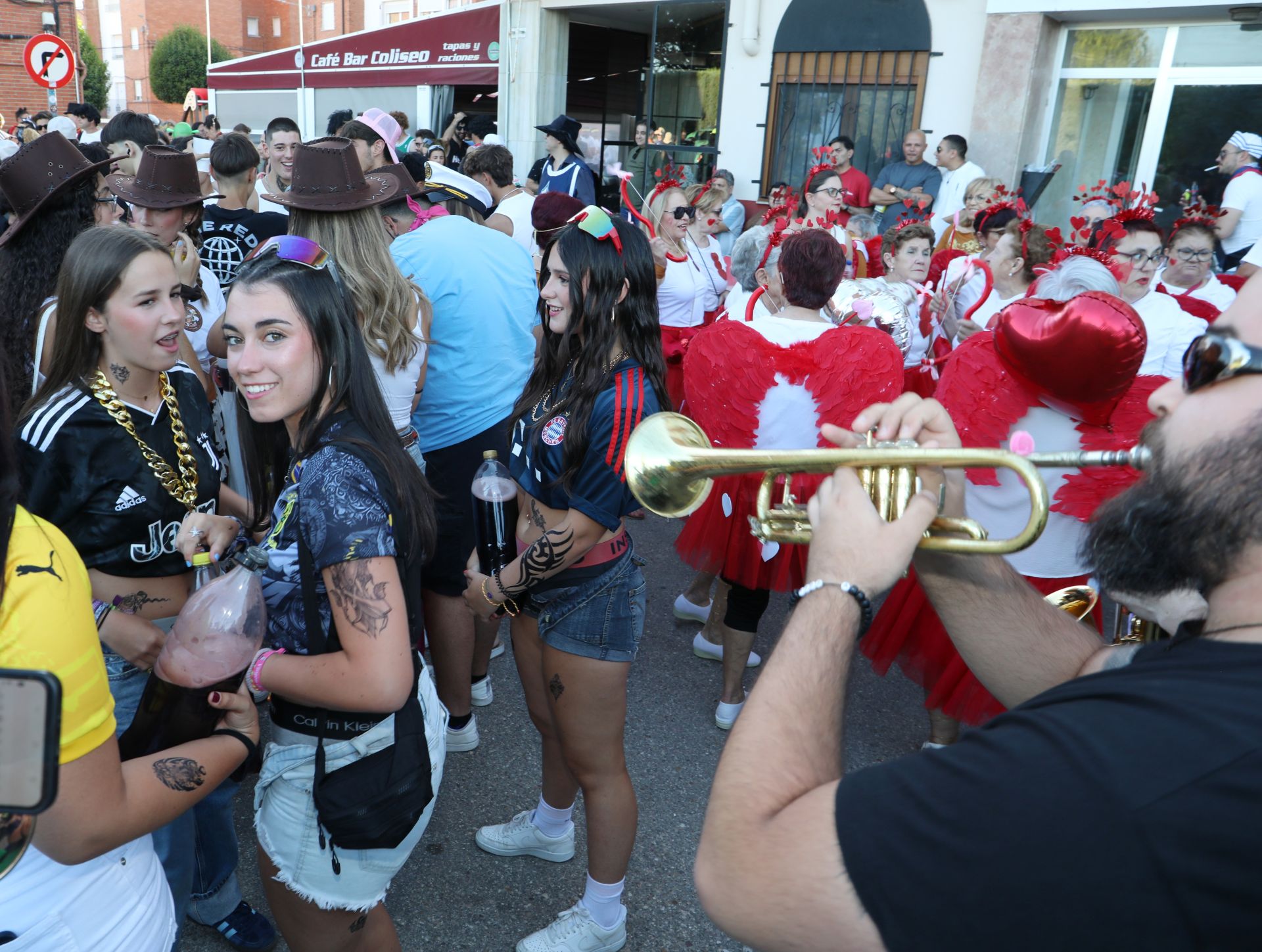Dueñas se vuelca con su Carnaval de Verano