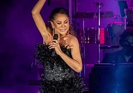 Isabel Pantoja, durante un concierto.