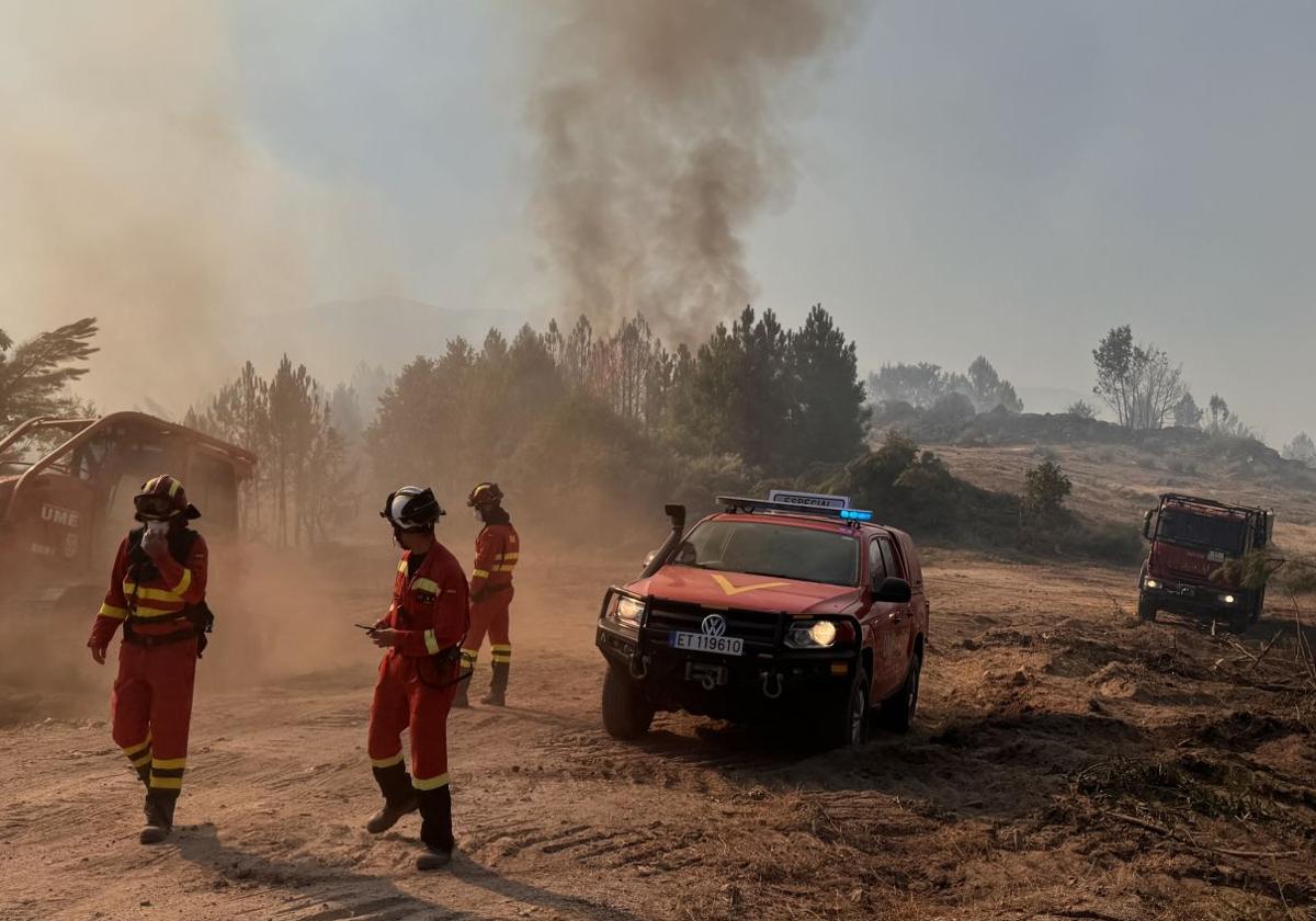 Incendio en Mombeltrán declarado Nivel 2.