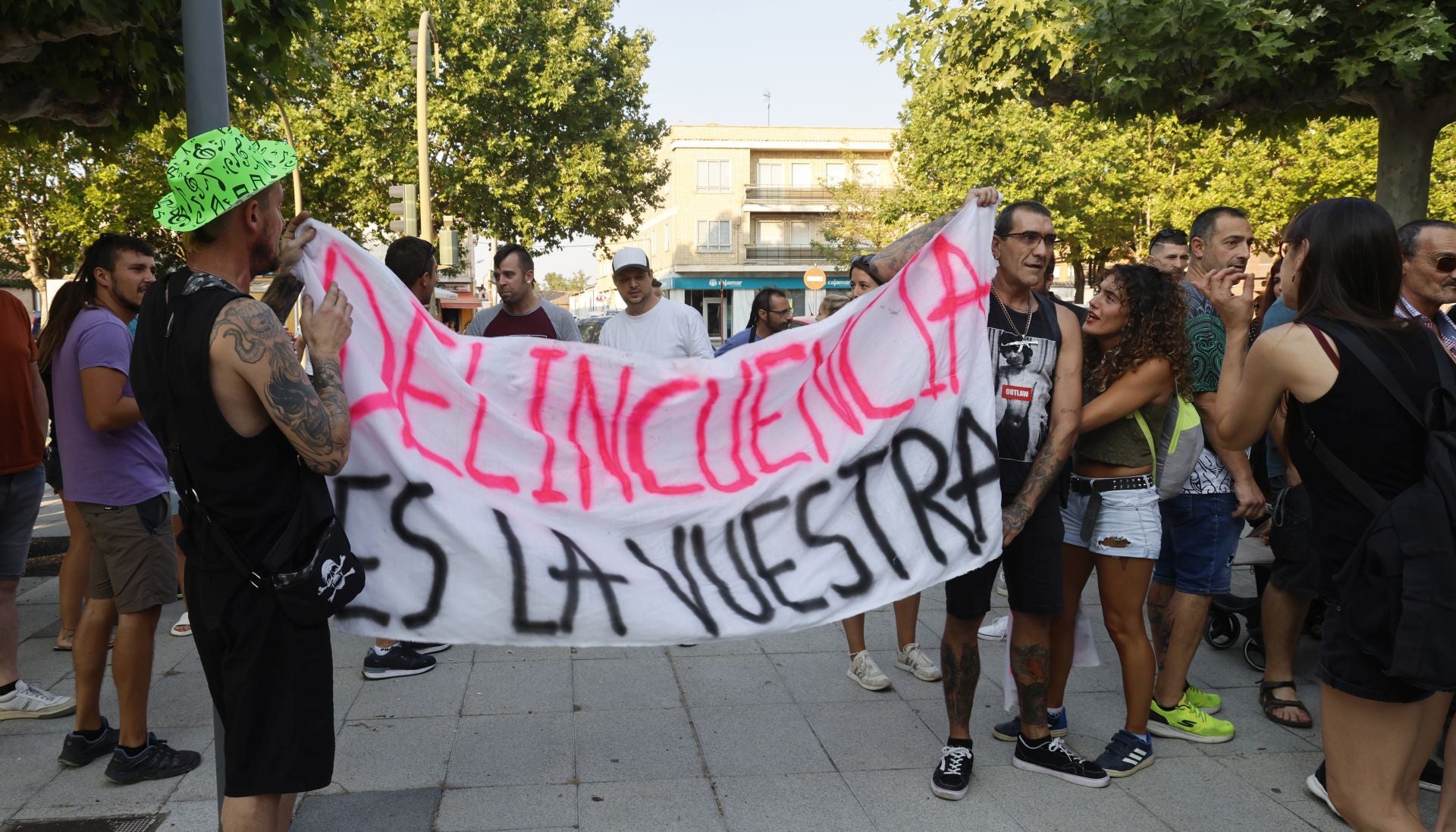 Venta de Baños apoya a un hostelero expedientado