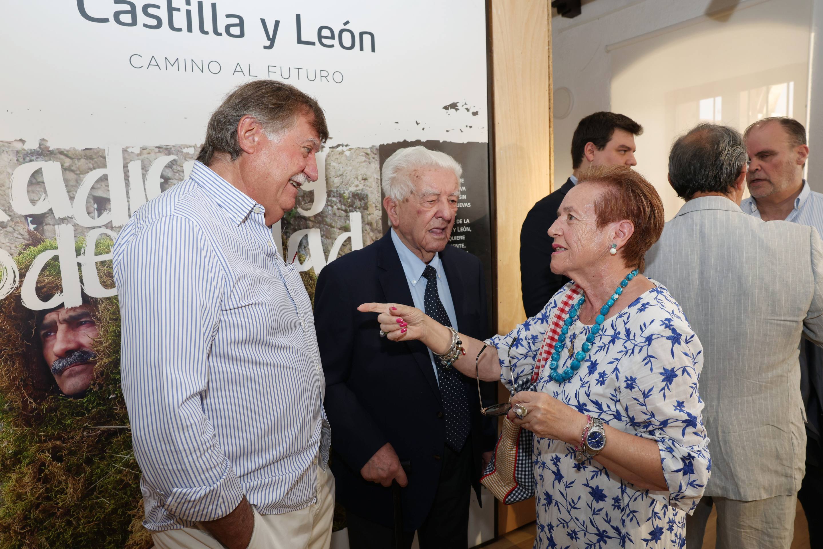 Las imágenes del homenaje a Félix Calvo Casasola, el eterno alcalde de Villalar