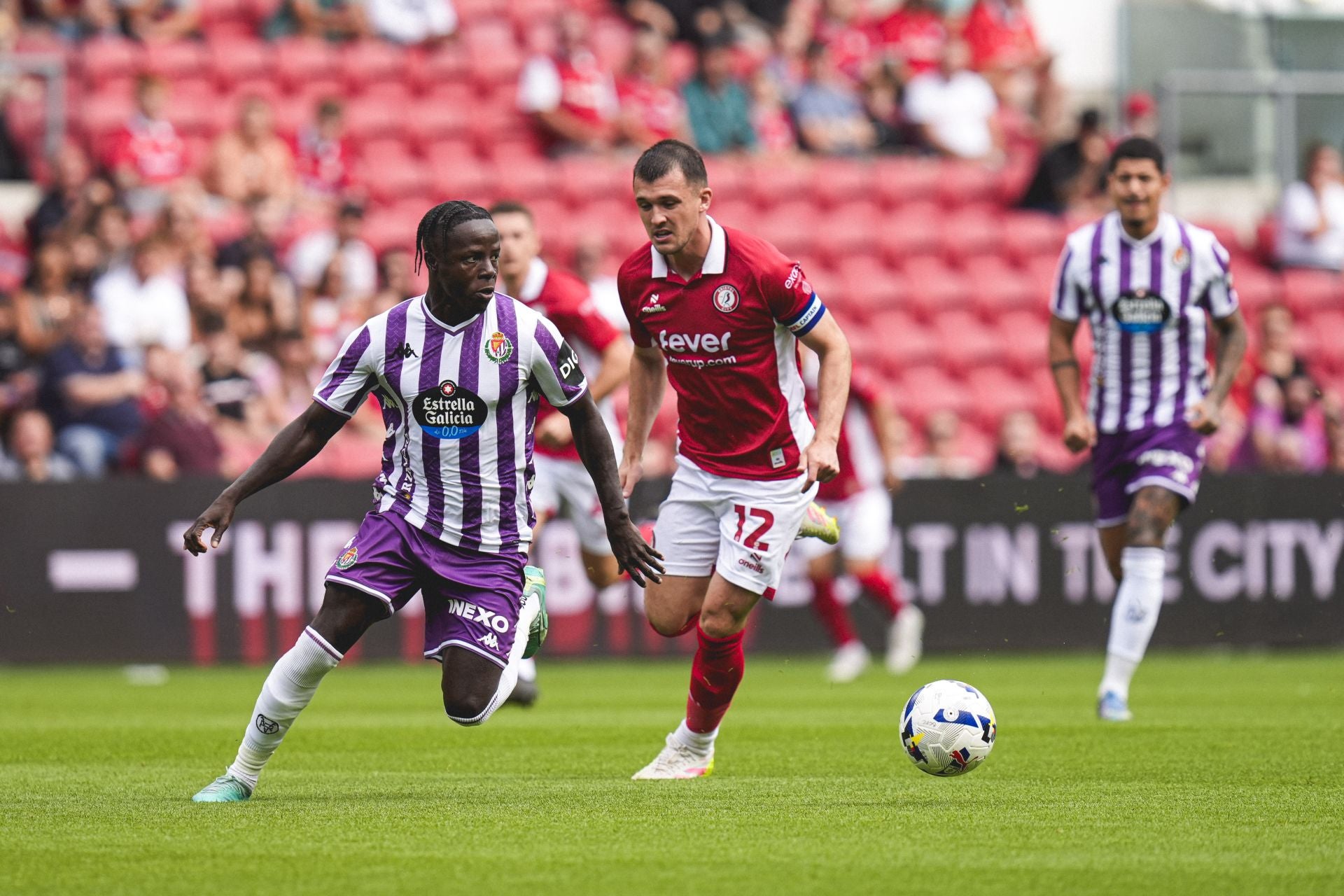 Amath con el balón.
