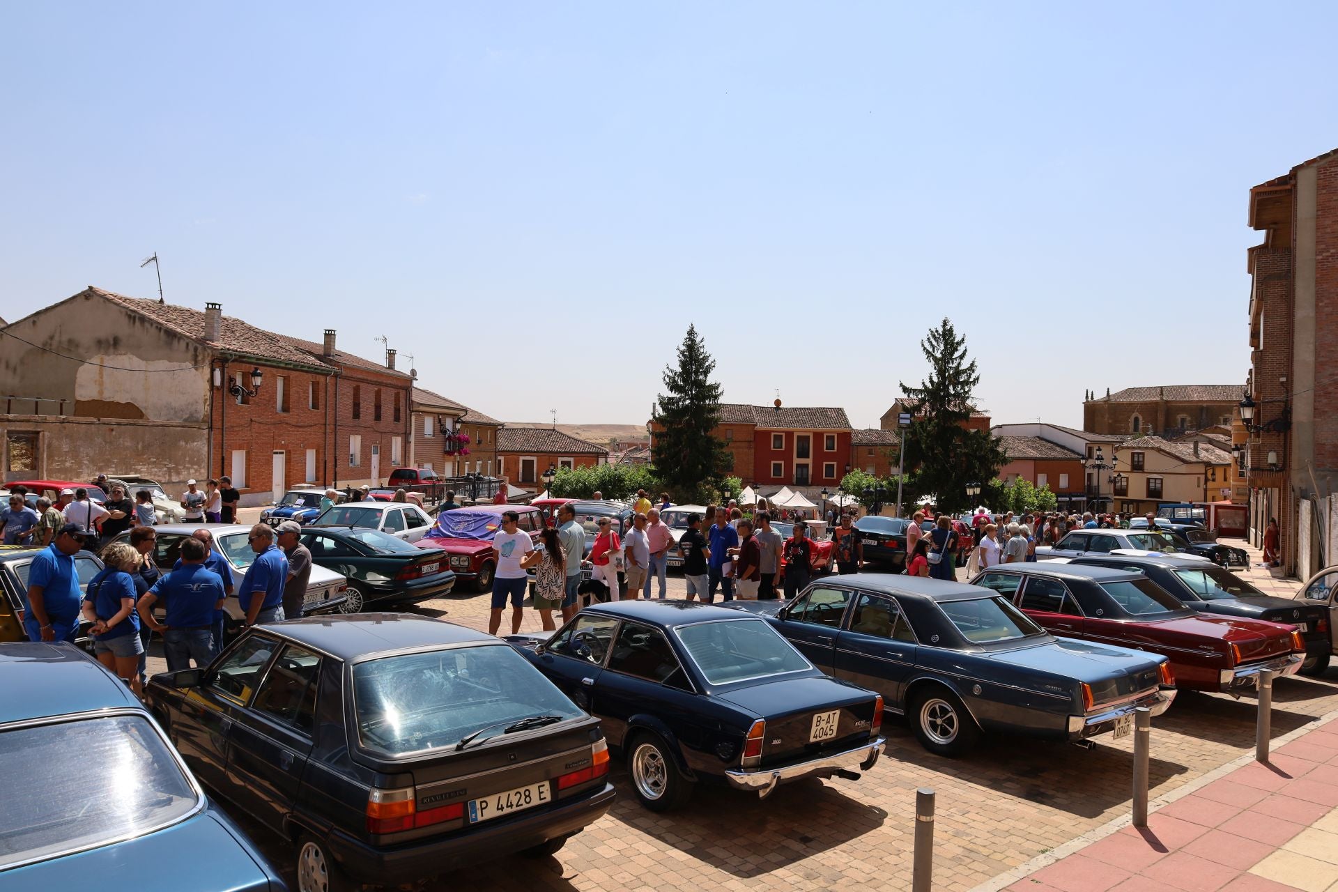 Osorno, con los amantes del motor clásico y escaparate gastronómico