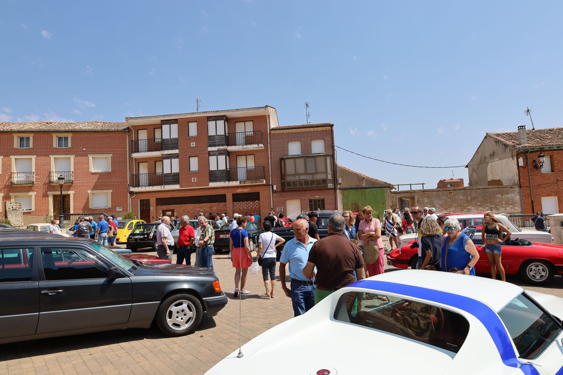 Osorno, con los amantes del motor clásico y escaparate gastronómico