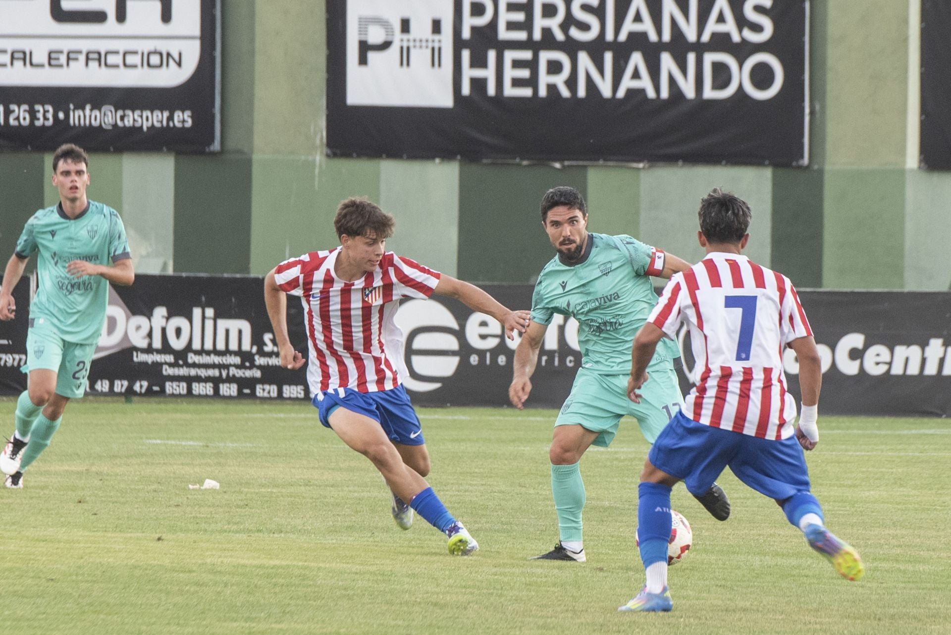 El debut de la renovada Segoviana, en imágenes