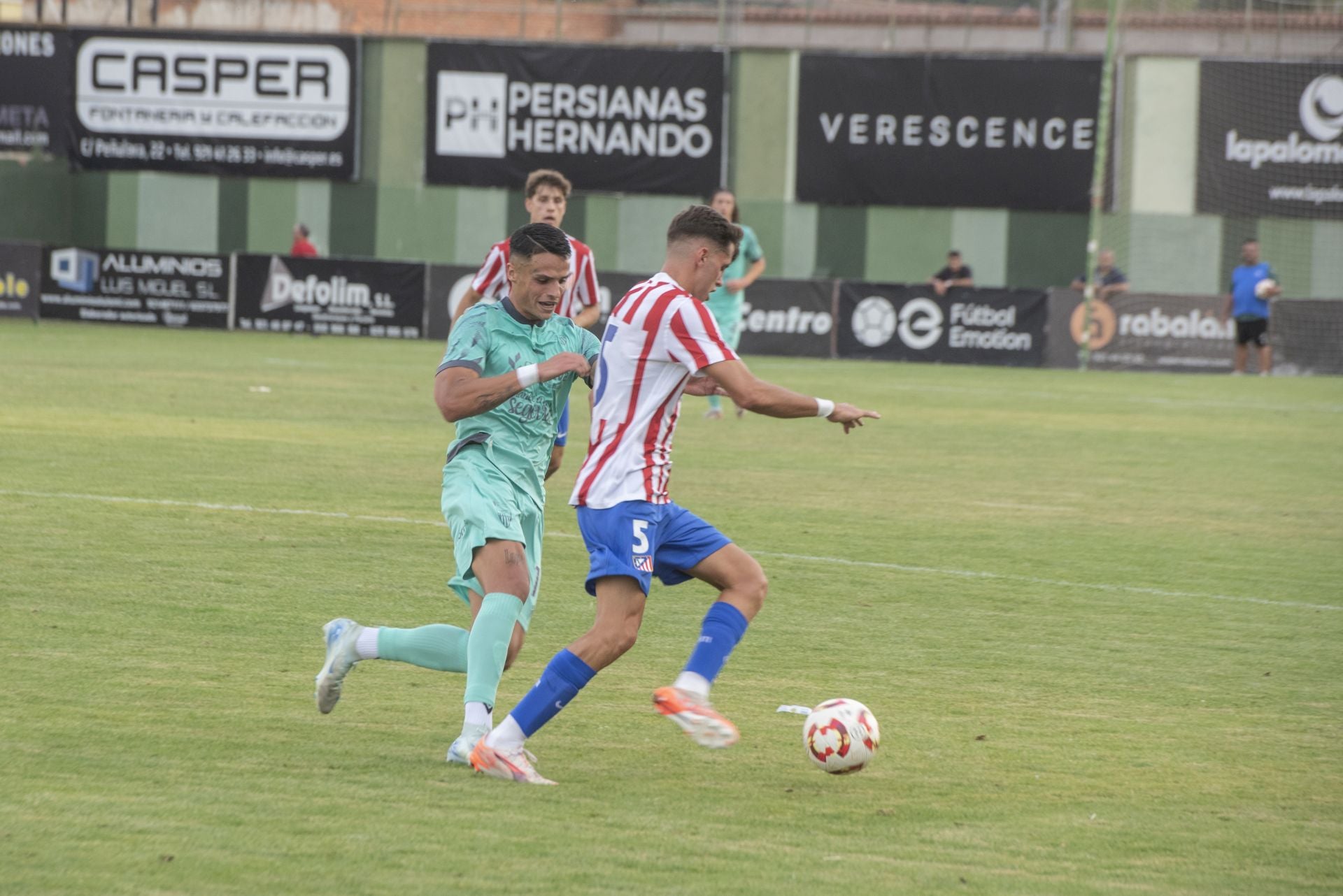 El debut de la renovada Segoviana, en imágenes