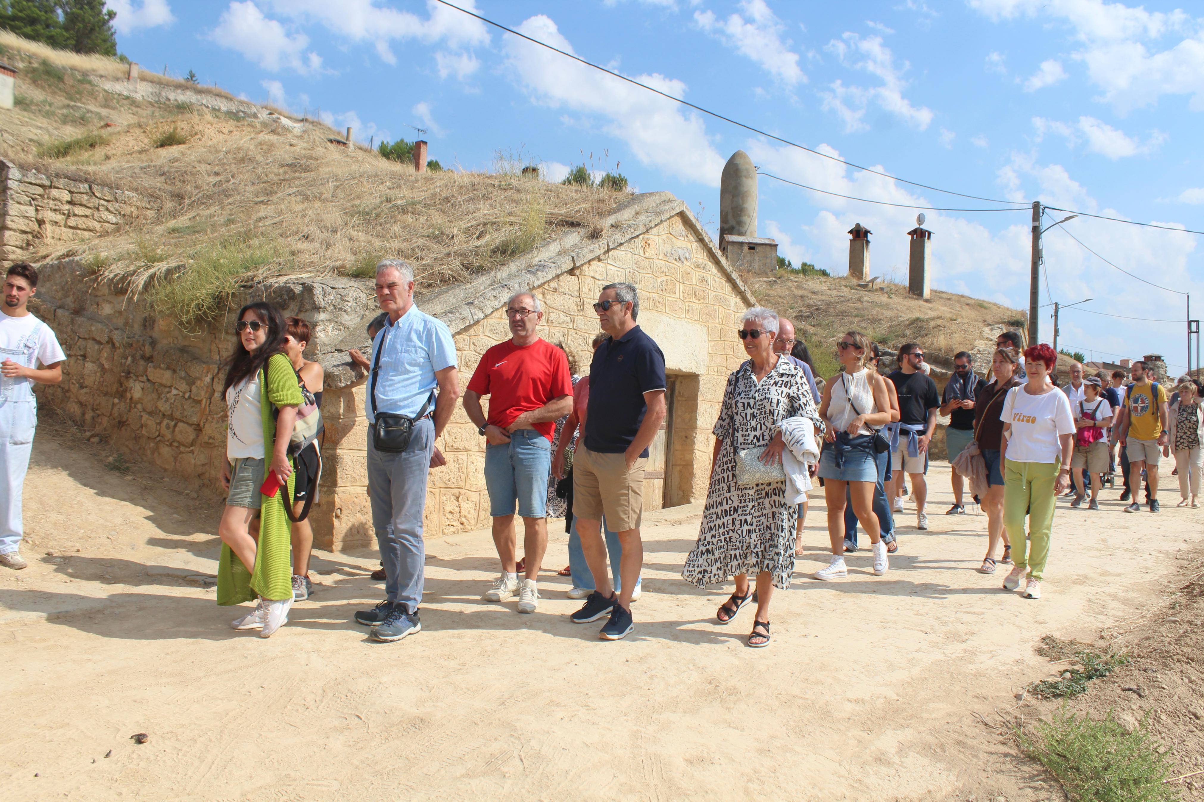 XI Ruta Guiada por las Bodegas y Cuevas de Dueñas