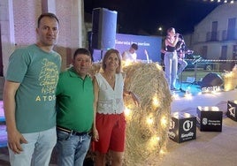Representantes municipales de Remondo y de la Diputación, en el encuentro de este sábado.