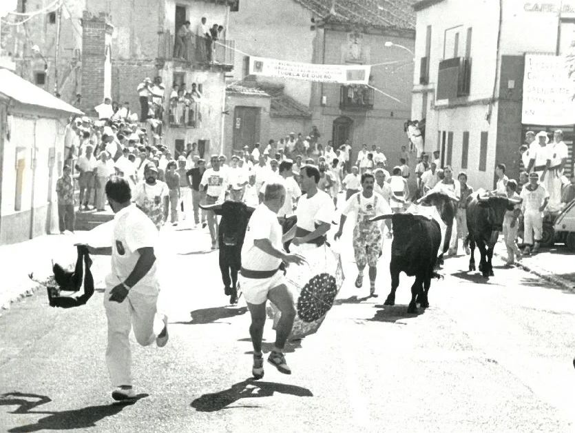 Encierros por las calles de Tudela de Duero. 16 de agosto de 1992.