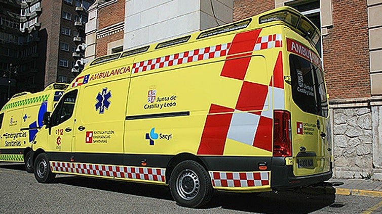 Cinco heridos al colisionar dos turismos en el casco urbano de Villalpando