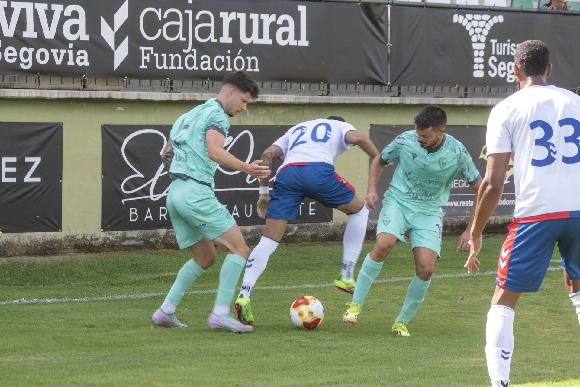 Fotos del partido entre la Segoviana y el Rayo Majadahonda