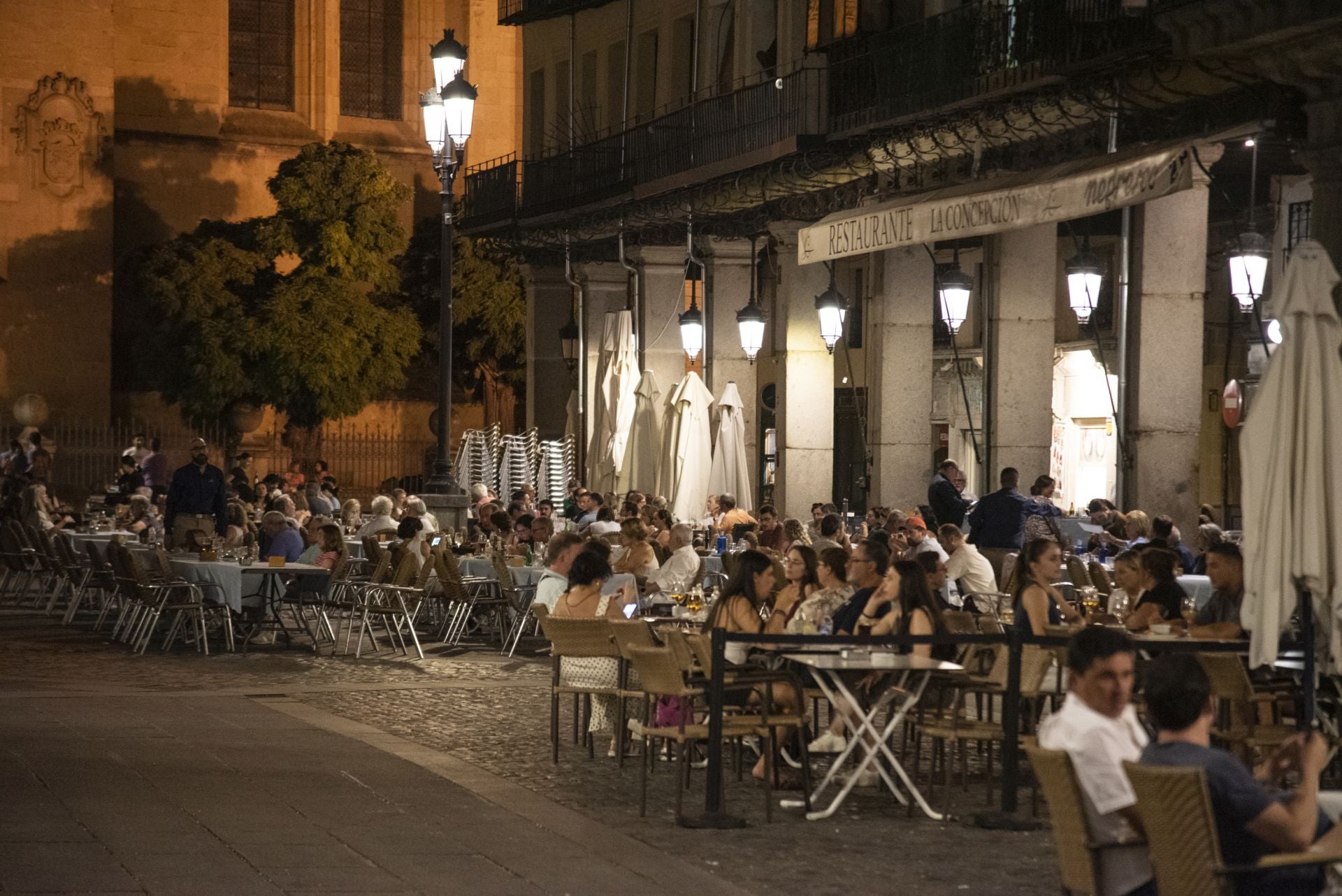 Fotos: así pasa Segovia la ola de calor por el día y por la noche