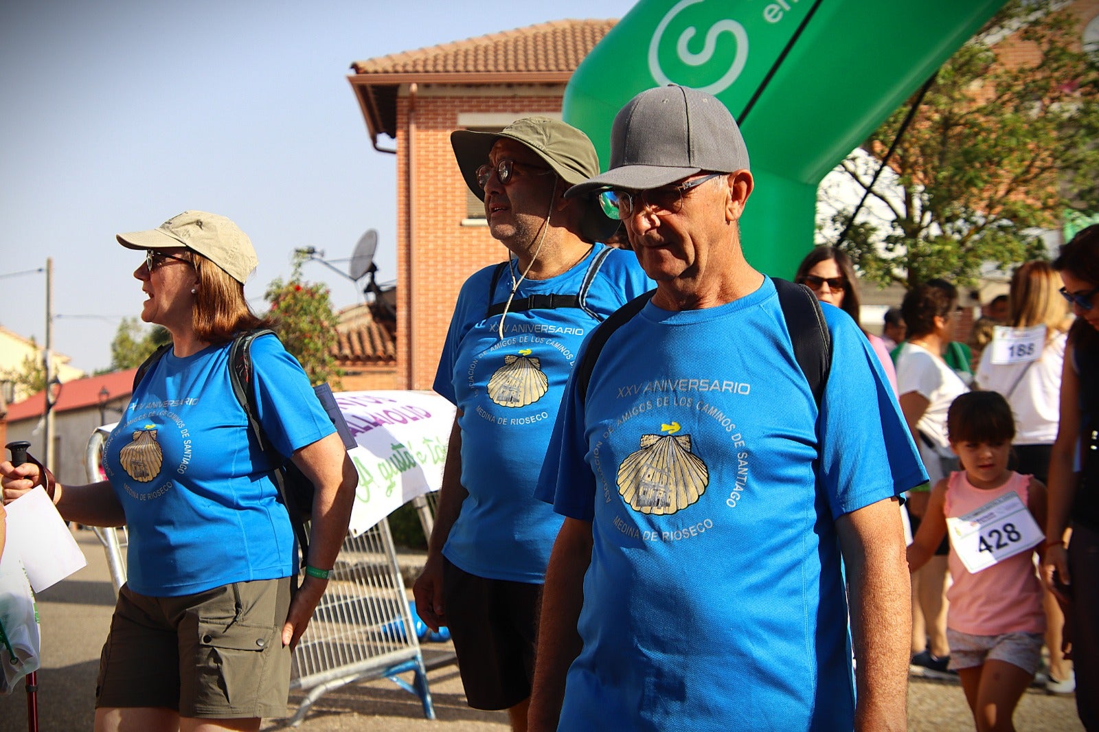Seis pueblos de Tierra de Campos se unen en la quinta macha contra el cáncer Entre tapiales