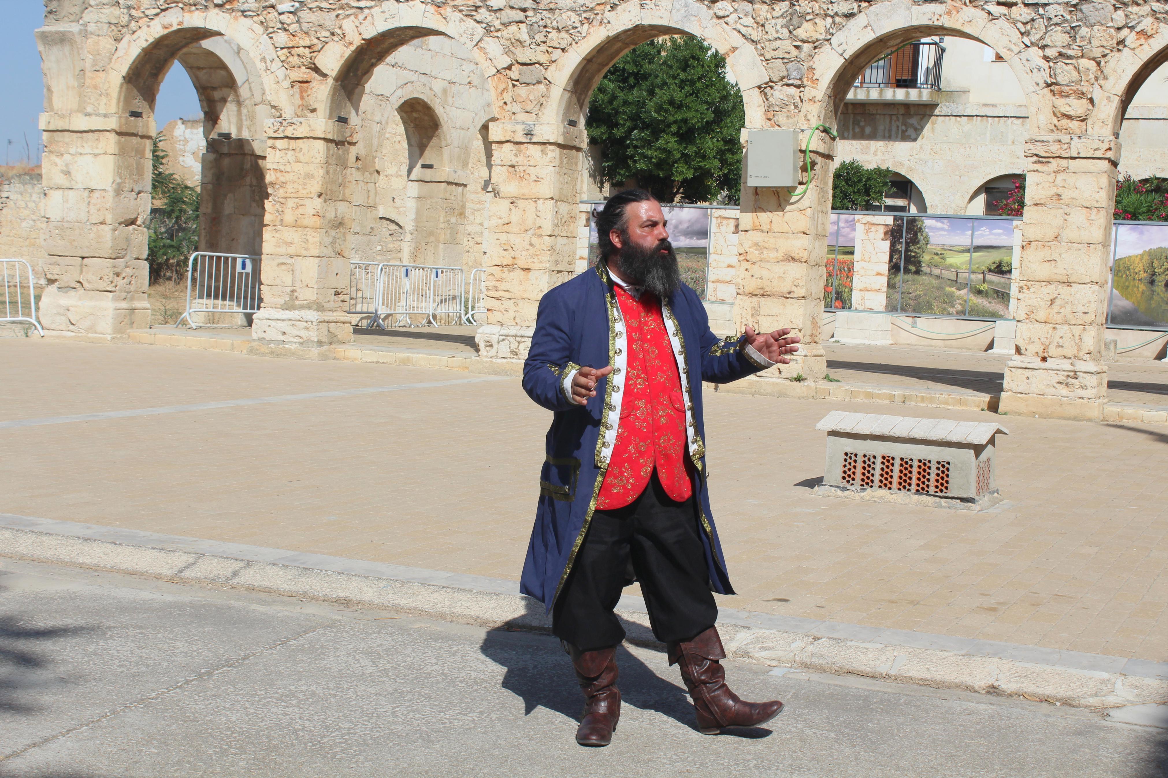 Visita Guiada Teatralizada por Dueñas