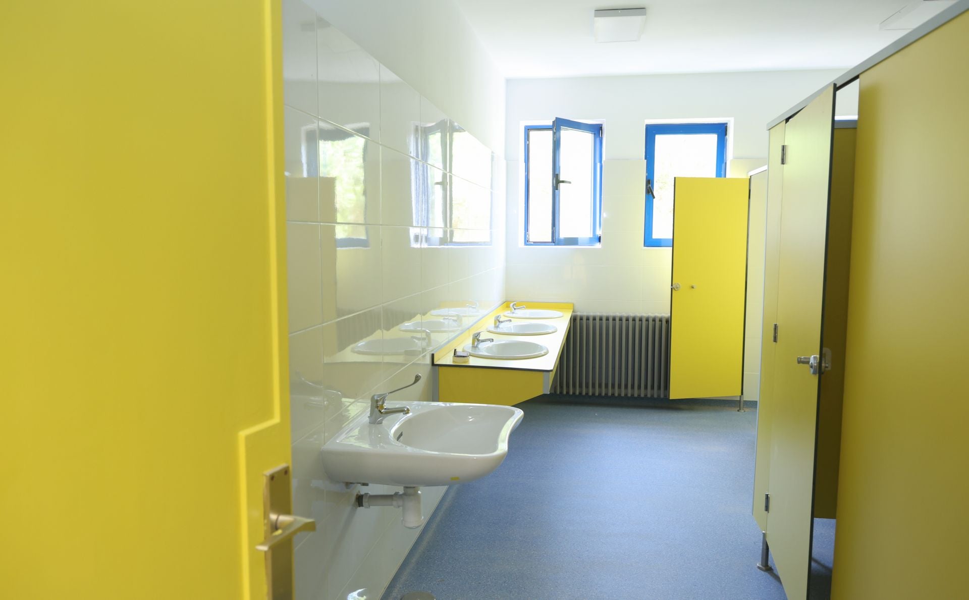 Las imágenes de la nueva residencia para jóvenes del medio rural