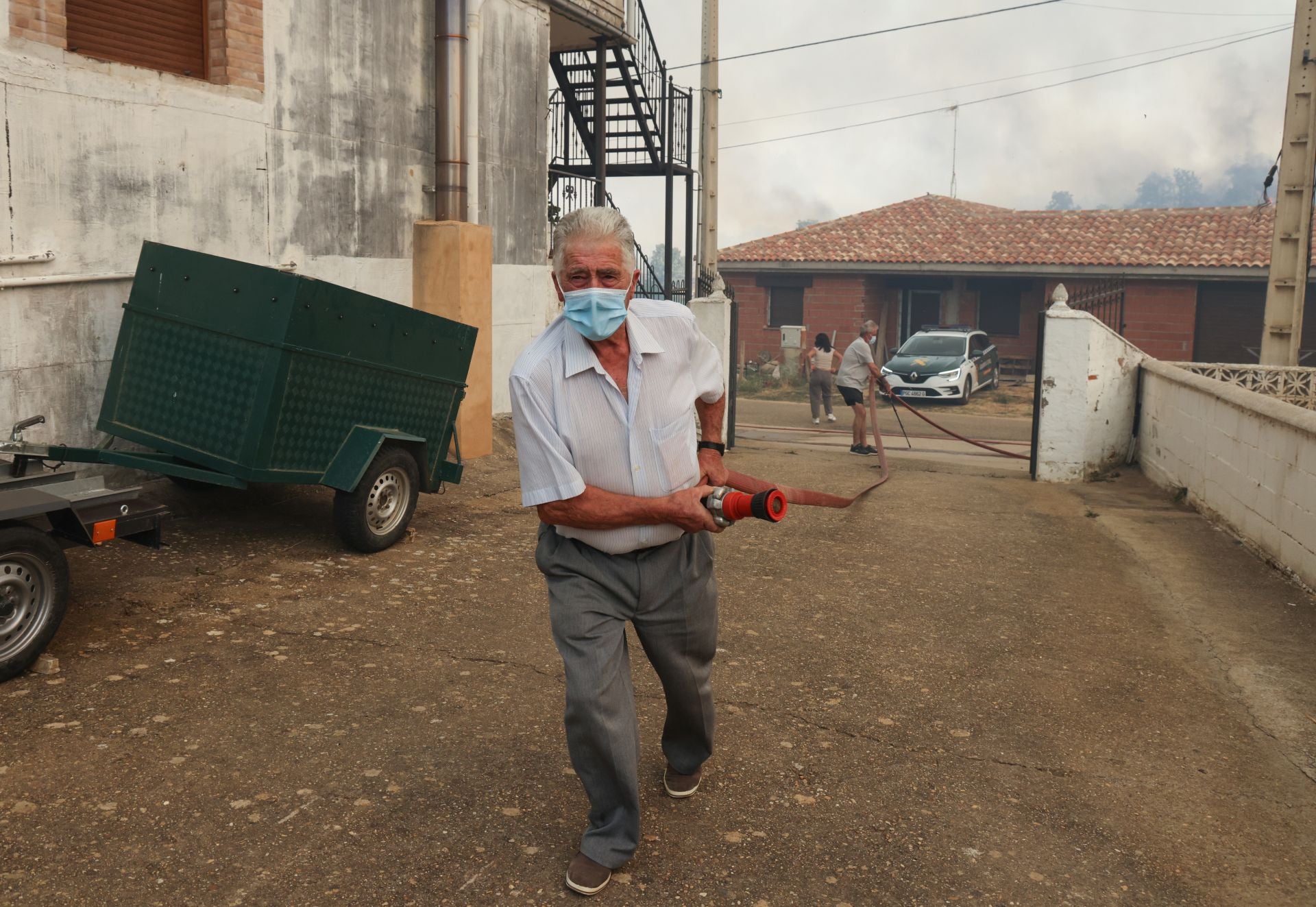 El incendio de Congosta, en imágenes