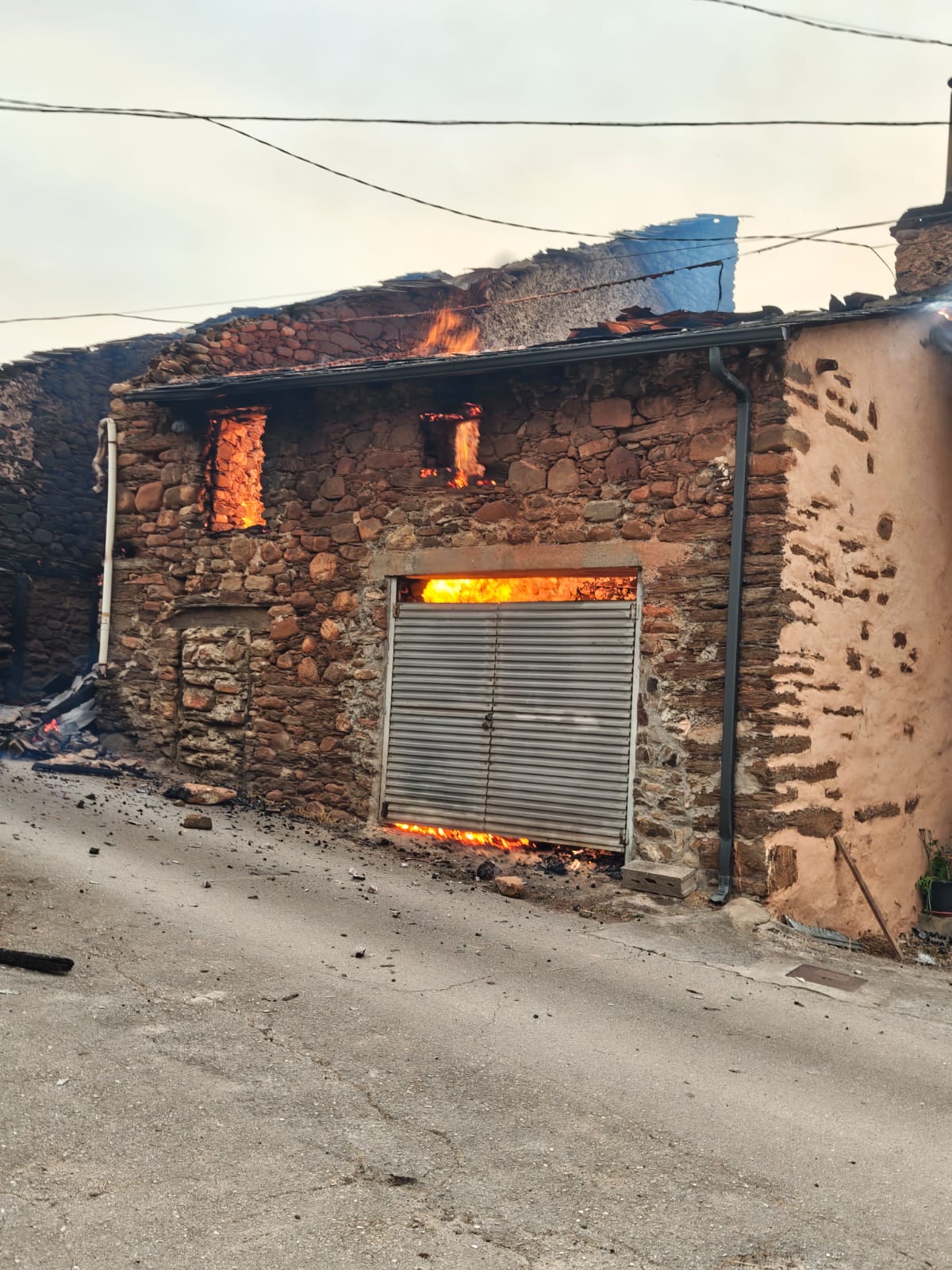 Las imágenes del incendio en Las Médulas