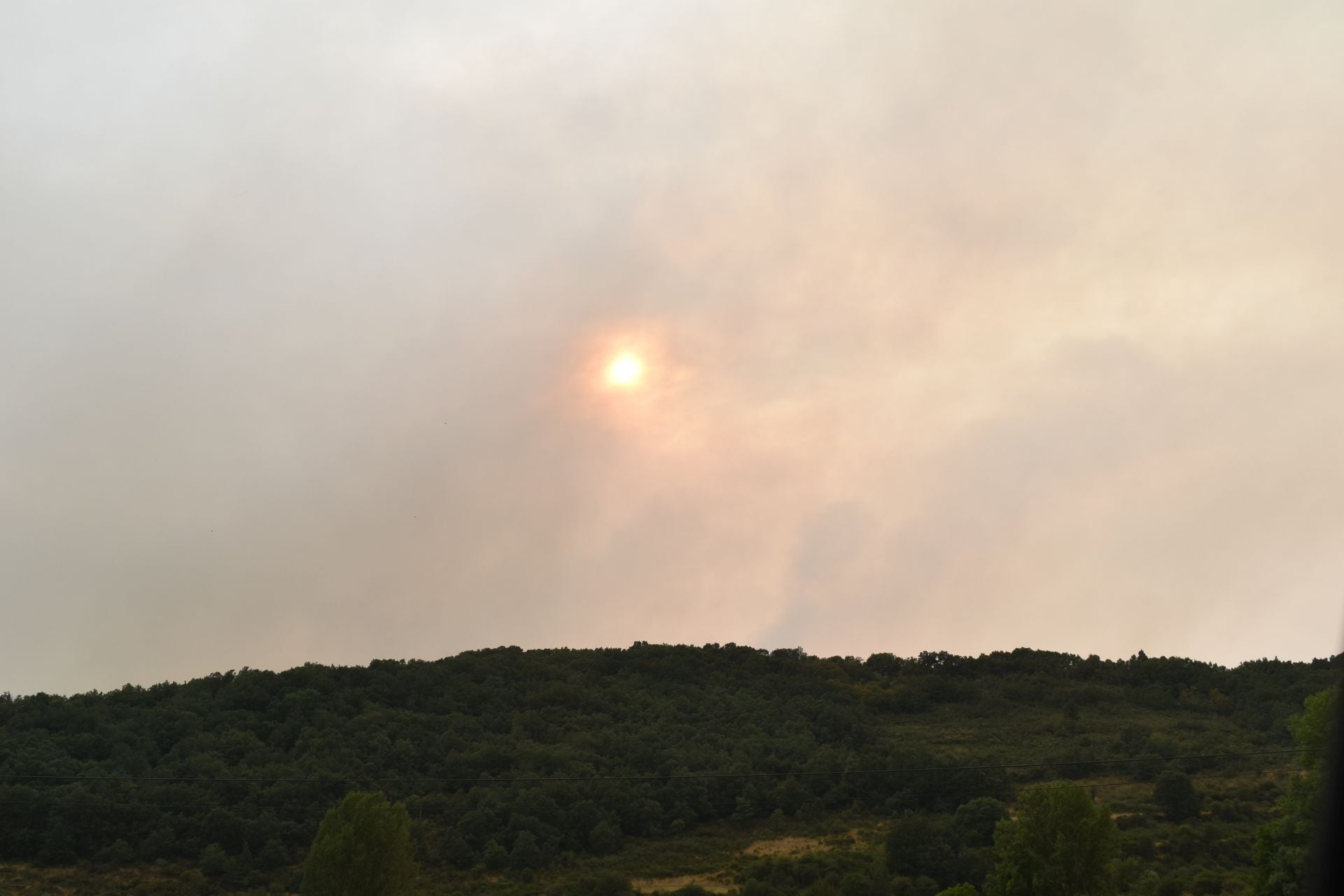 Preocupación en San Salvador de Cantamuda por el incendio de Resoba