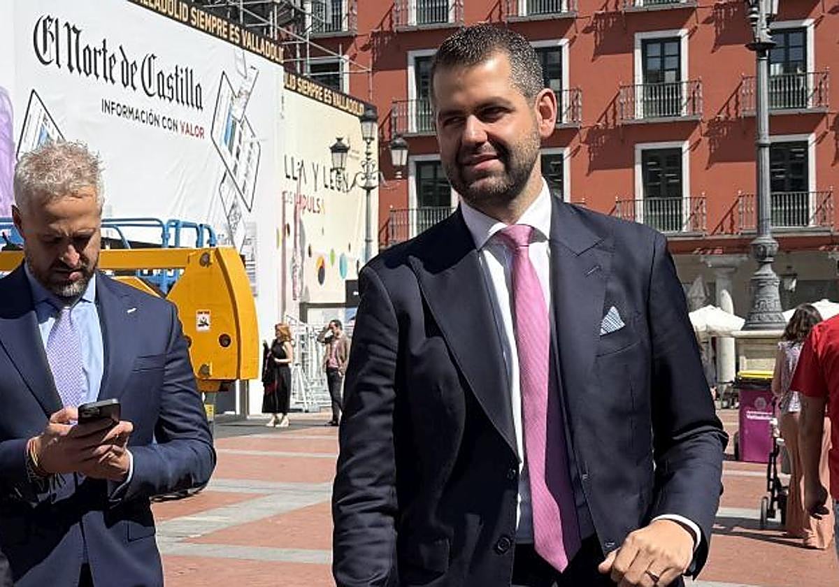 El copresidente del Real Valladolid, Gabriel Solares, el pasado mes de junio en su visita al Ayuntamiento.