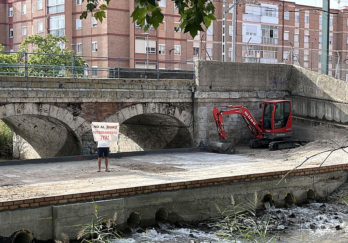 La Plataforma denuncia las obras junto al Esgueva.