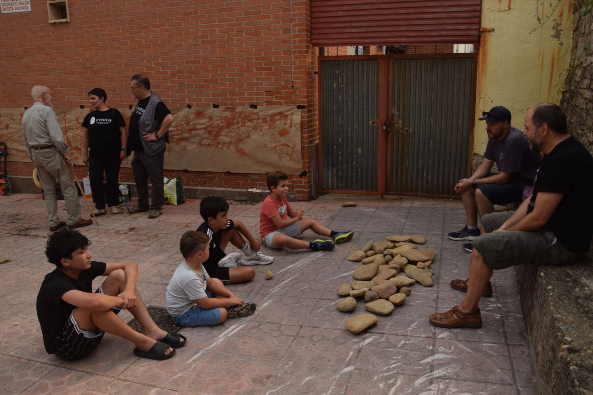 El vínculo de Santibáñez de la Peña con la Cueva Guantes