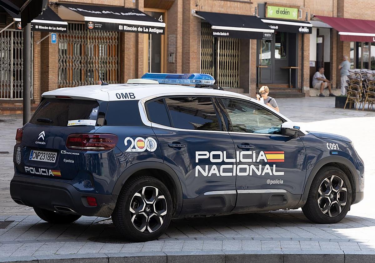 Coche de la Policía Nacional, en imagen de archivo.