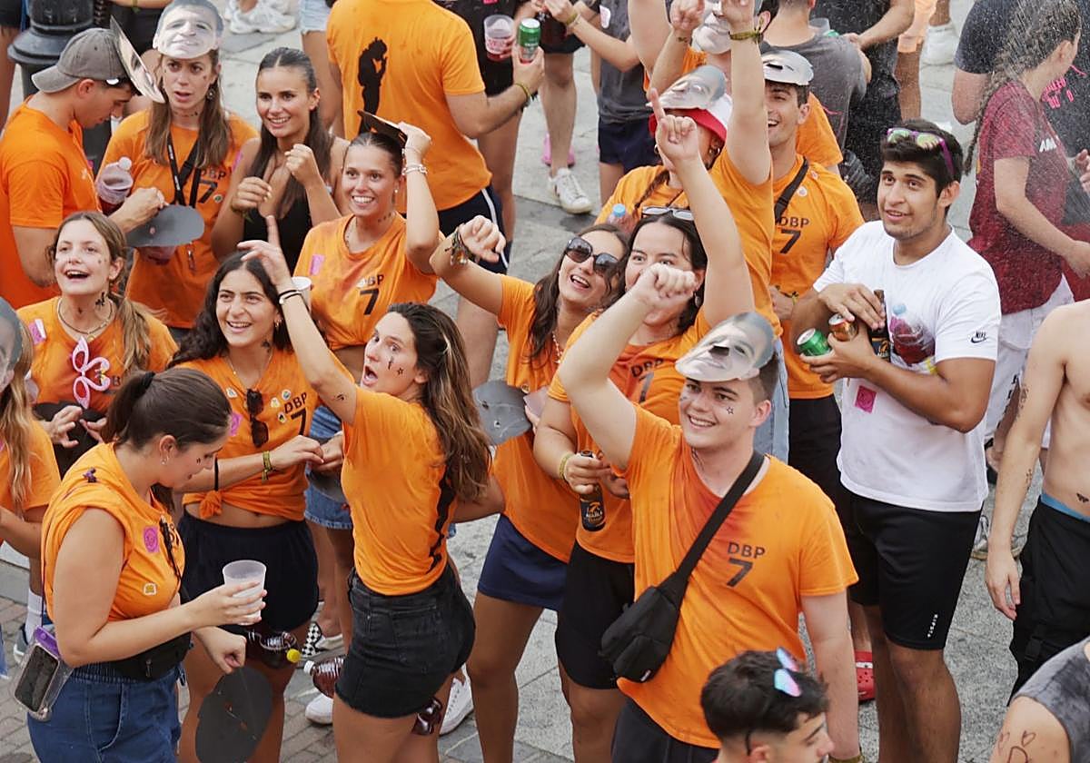 El inicio de las fiestas de Viana de Cega, en imágenes