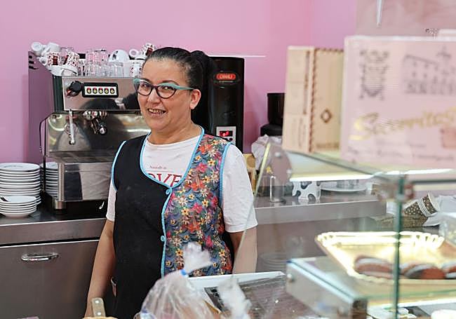 Jamila Fikiri, dueña de Confitería-Cafetería Mila .