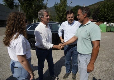 Feijóo pide al Gobierno más medios y que prepare al Ejército para apoyar en la ola de incendios