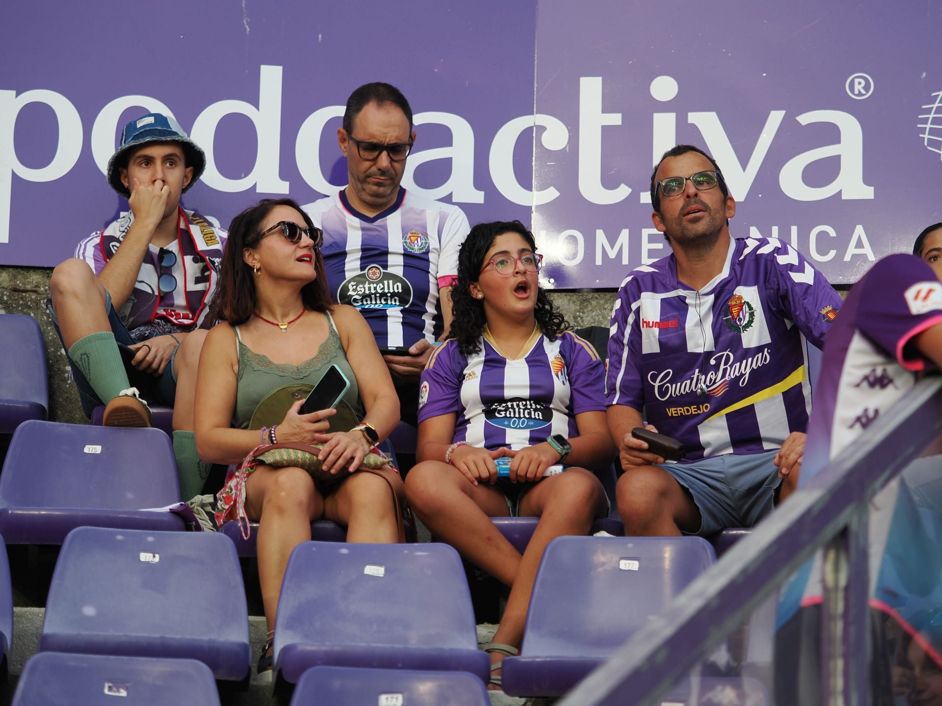 Búscate en la grada del Real Valladolid-Ceuta (3/3)