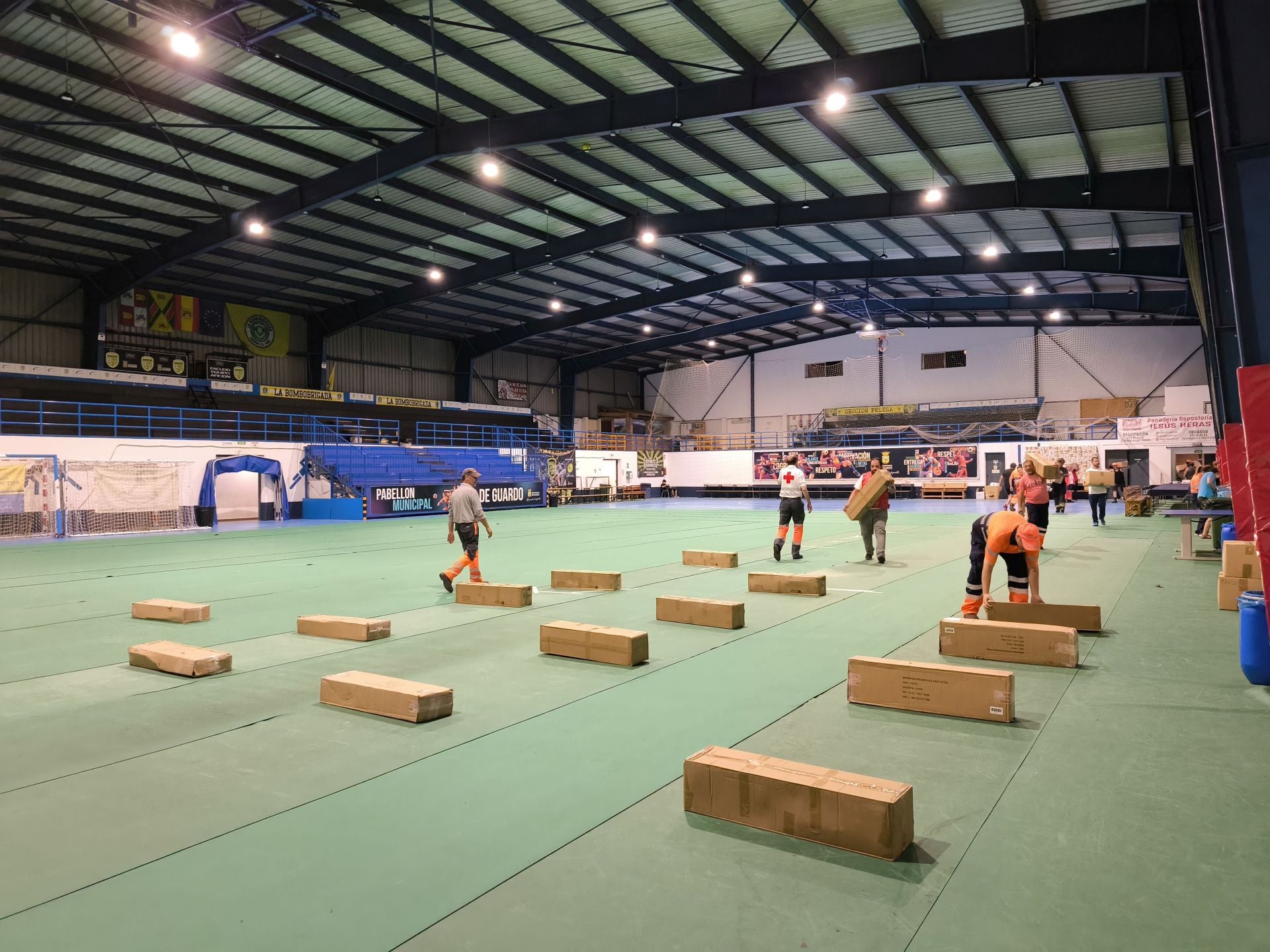 Guardo acoge a evacuados por los incendios