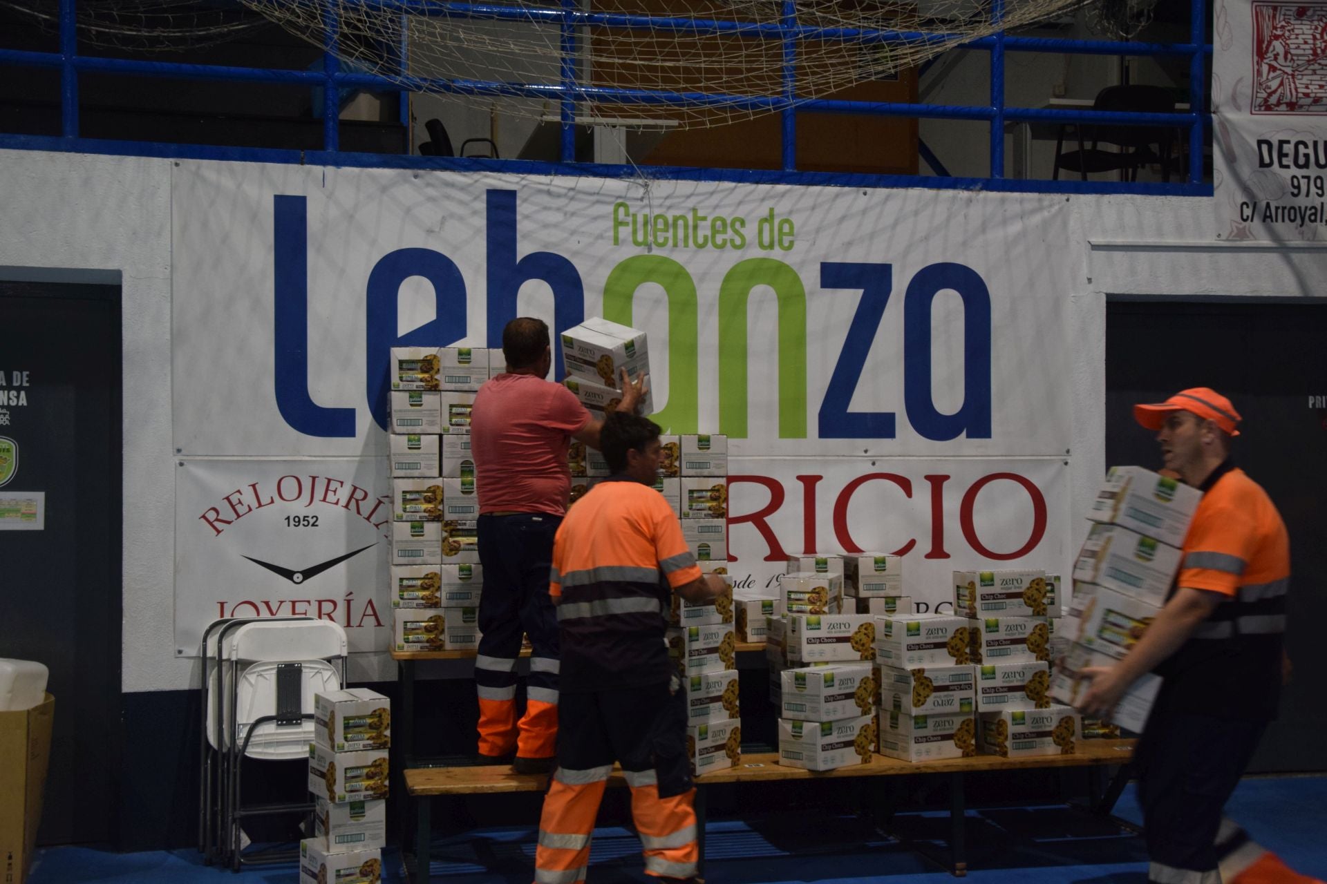 Guardo acoge a evacuados por los incendios