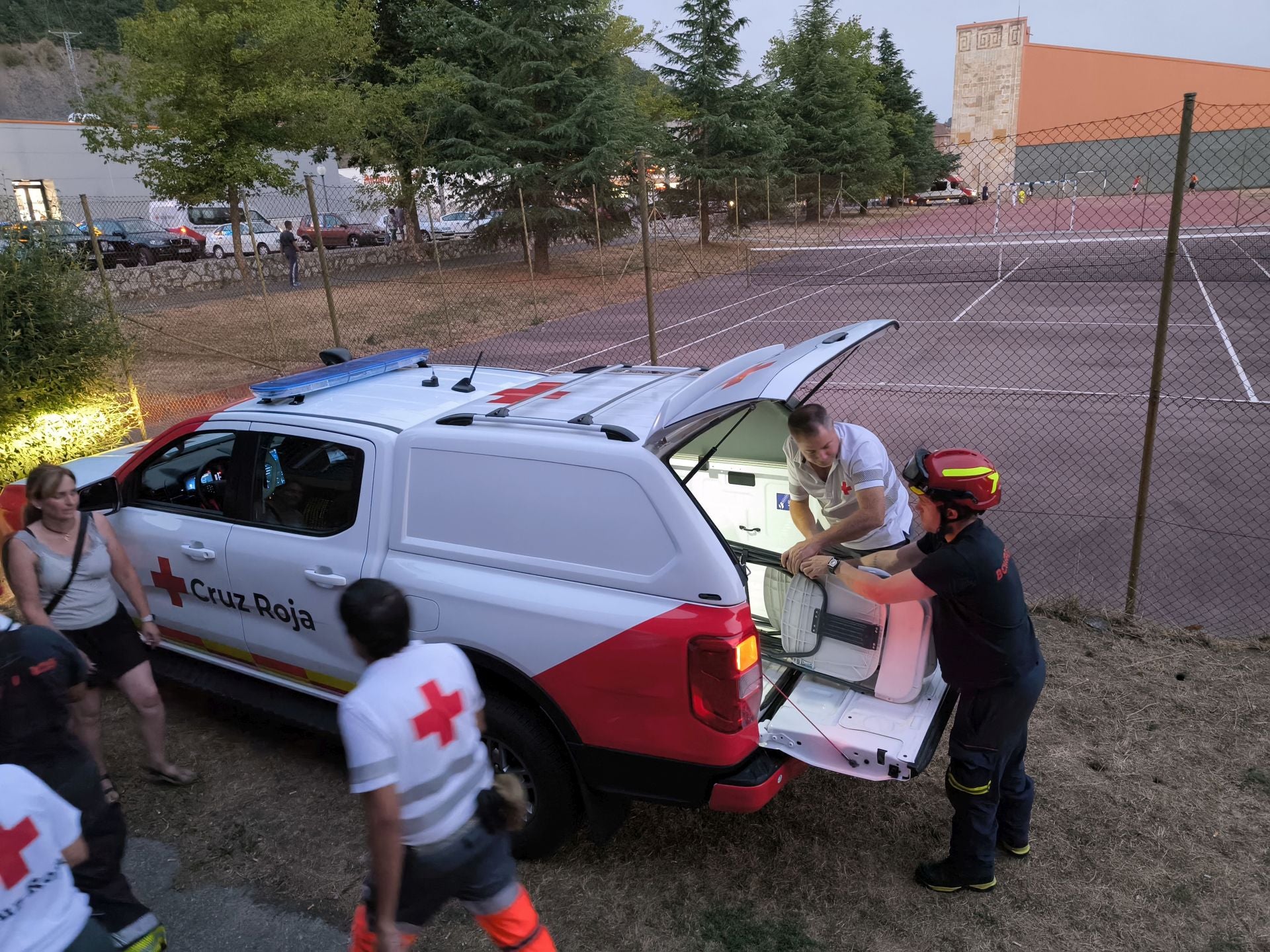 Guardo acoge a evacuados por los incendios