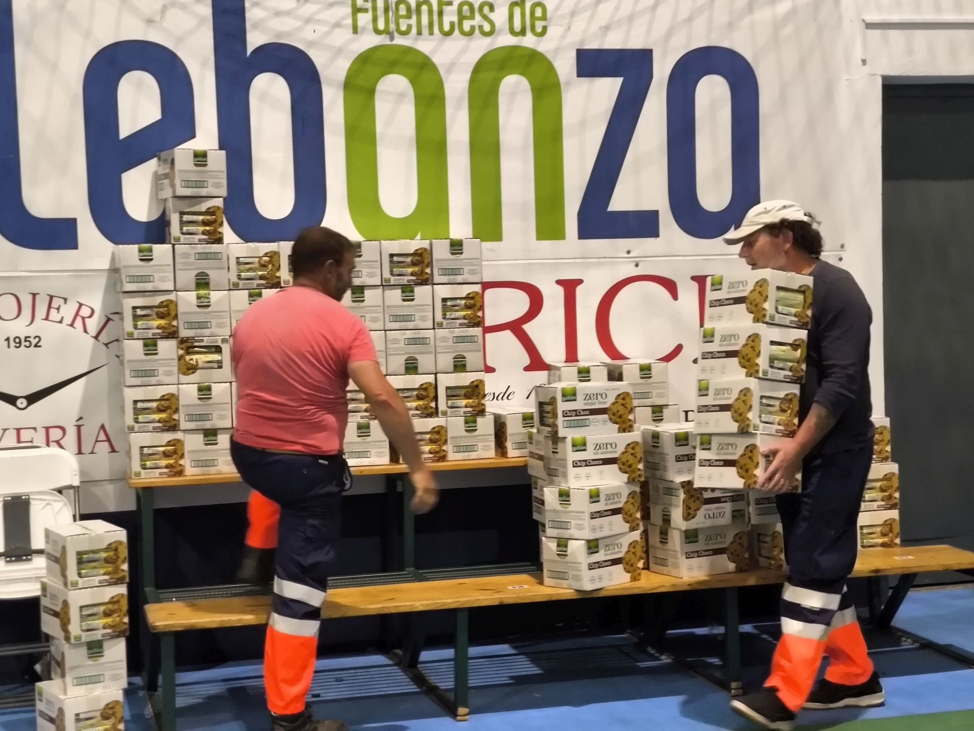 Guardo acoge a evacuados por los incendios