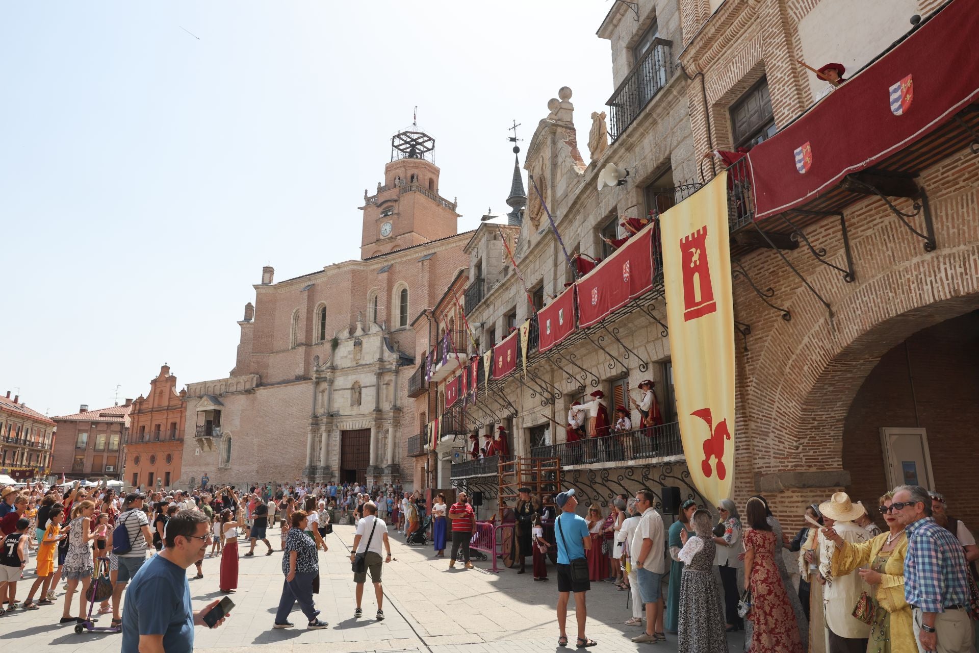 Ambiente en la Feria Renacentista de Medina del Campo este sábado