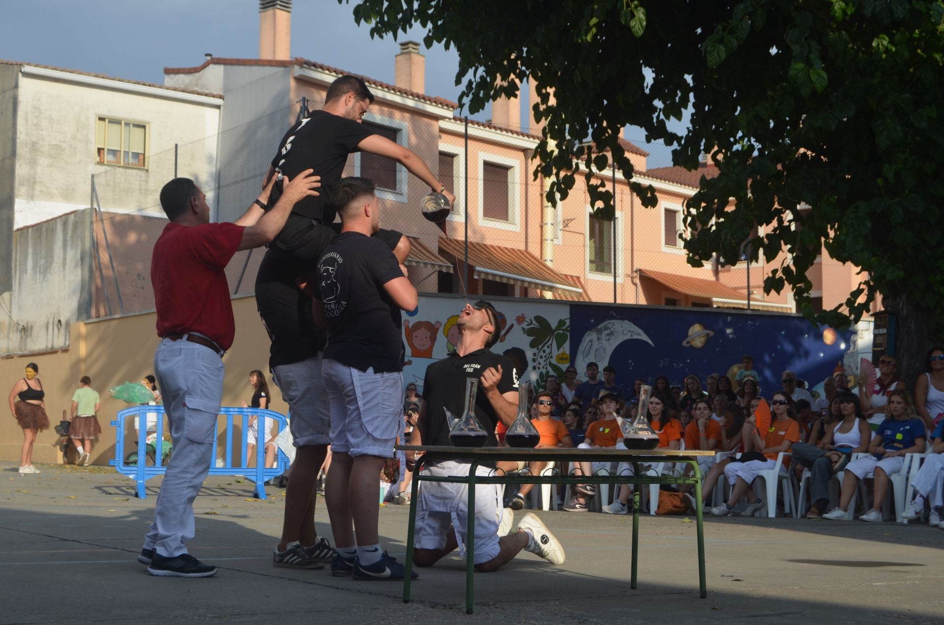 Las imágenes de la celebración de VI concurso de habilidad con el porrón de Tudela de Duero