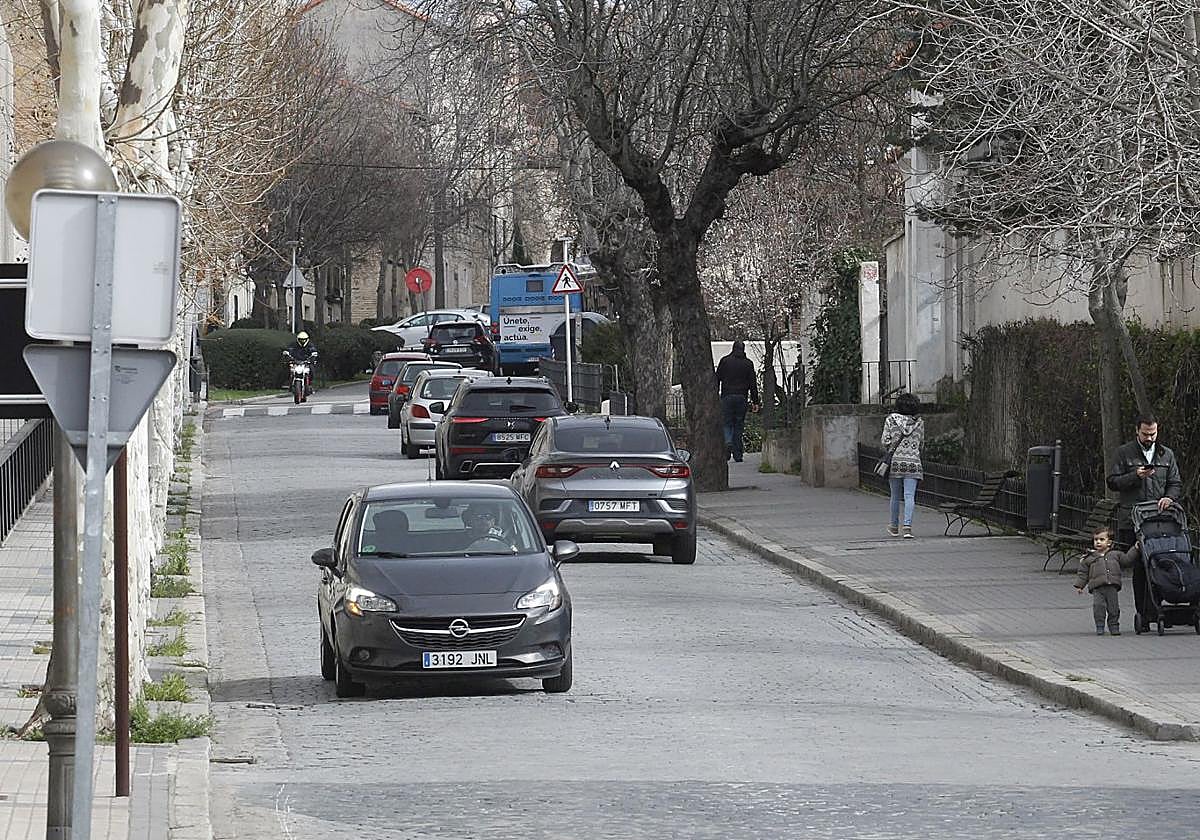Calle Coronal Rexach, situada junto a los terrenos del antiguo Regimiento.