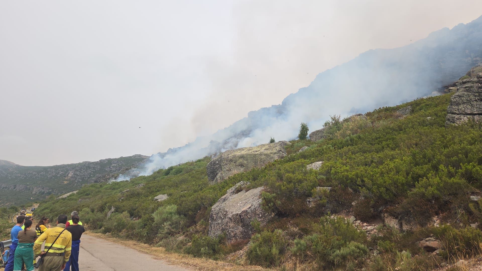 Así se ve la zona del Golobar tras el incendio por un rayo