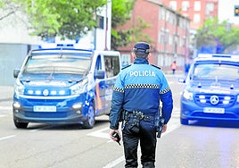 Imagen de archivo de un policía local en Valladolid.