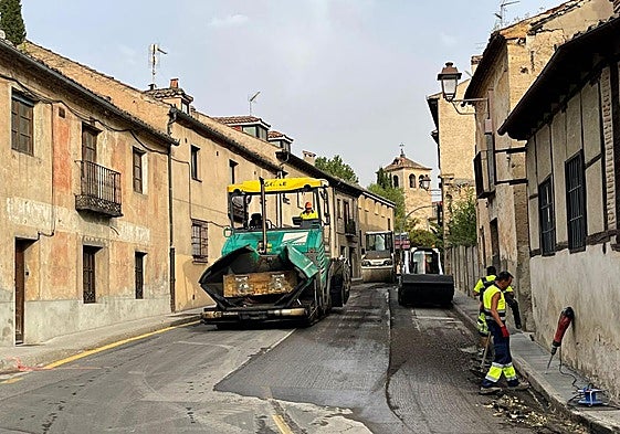 Asfaltado en la calle San Marcos, este lunes.