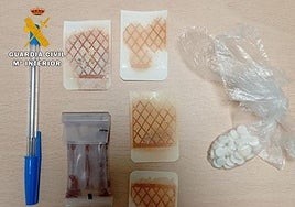 Drogas interceptadas a los dos detenidos.