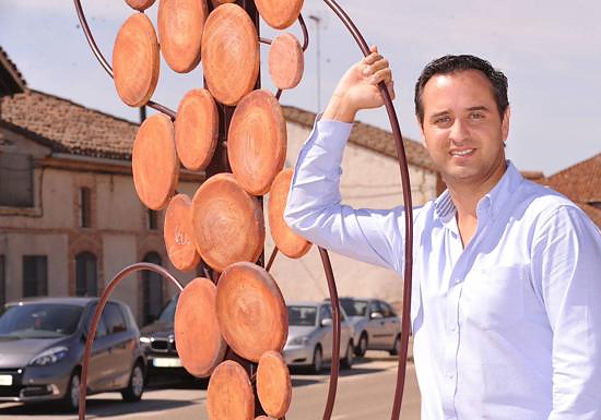 César López es el alcalde de Serrada