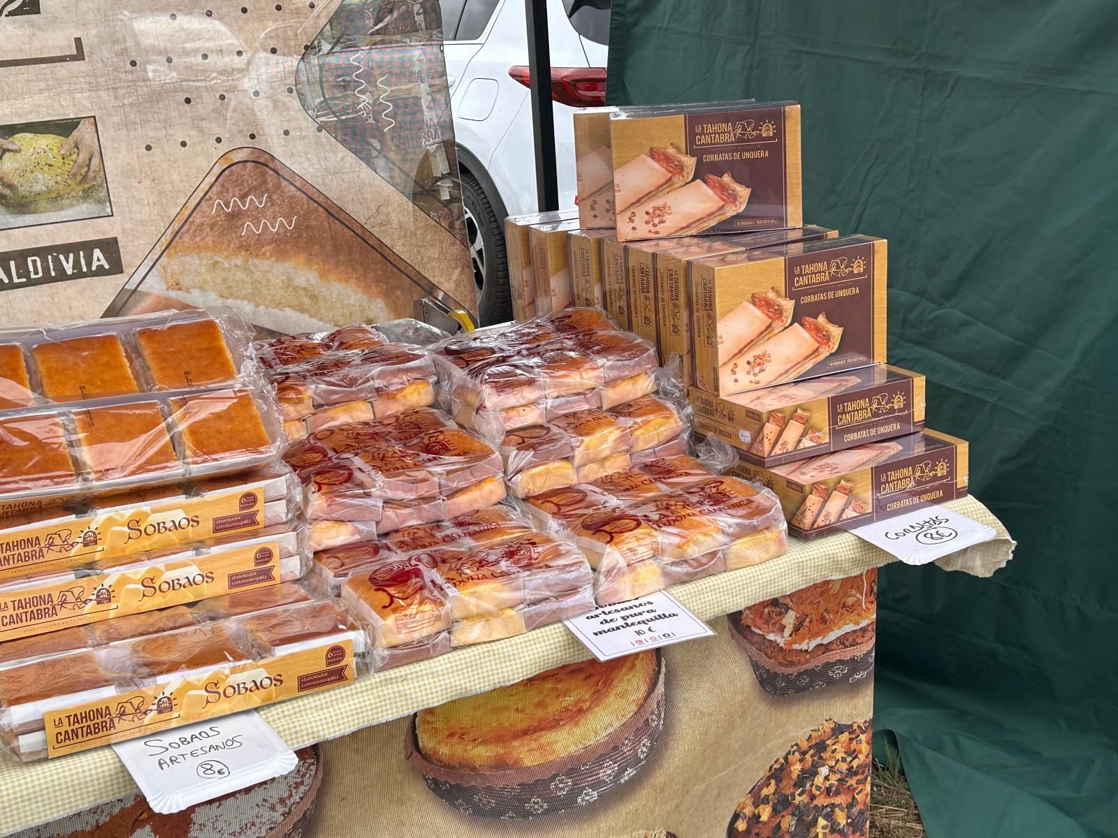 Animada feria de ganado vacuno en La Pernía